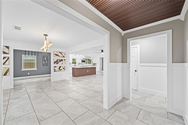 Foto del edificio - 1206 Timber Ln