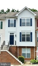Building Photo - 8 Harbour Heights Dr