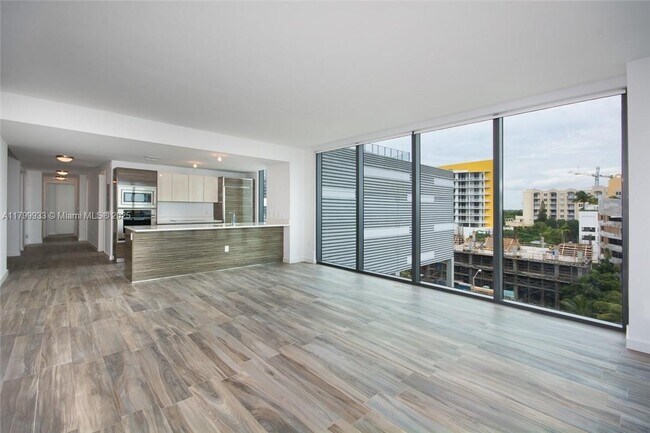 Foto del edificio - 460 NE 28th St