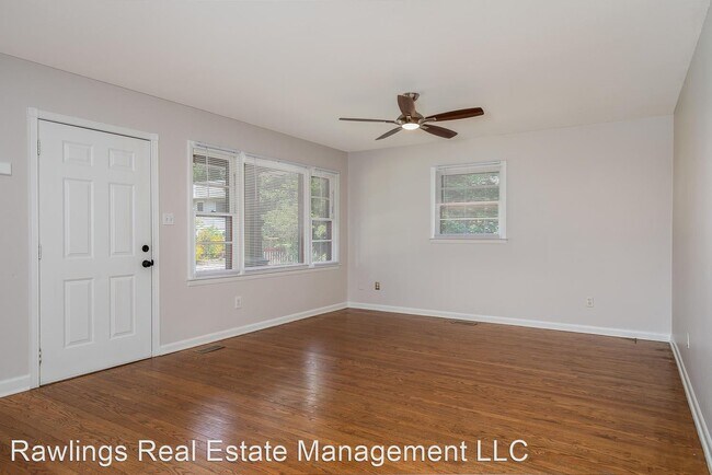 Building Photo - 3 br, 1 bath House - 60 Nevada Avenue