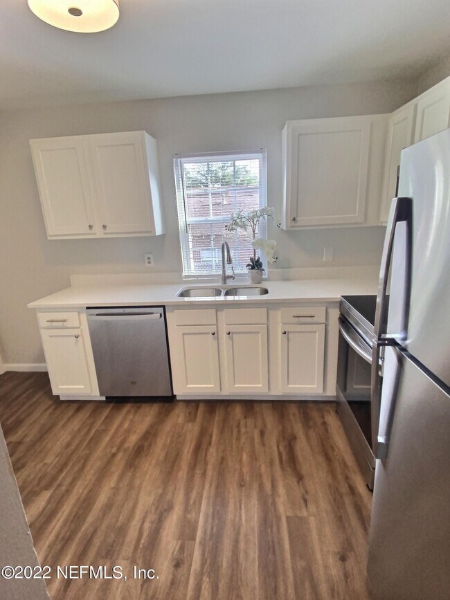 Foto del edificio - 1815 Van Wert Ave