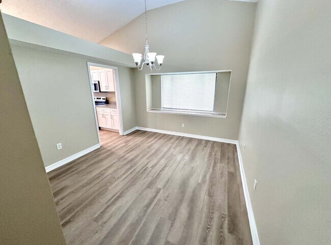 Foto del edificio - 1911 Coral Tree Ct