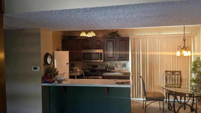Foto del edificio - 4995 Stoneybrook Blvd