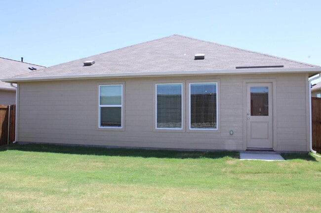 Photo - 3257 Kiso Pkwy Apartment