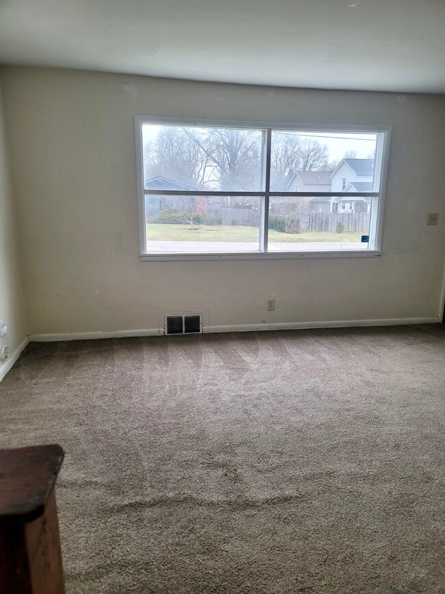 1622 Treasch Dr, Cuyahoga Falls, OH 44221 House Rental in Cuyahoga