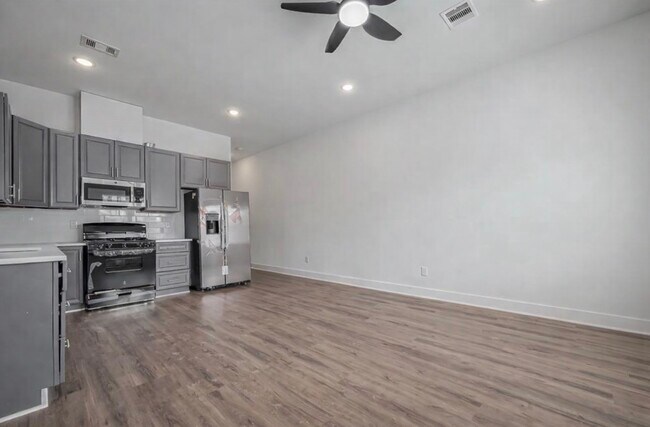 Building Photo - 7993 Attwater St