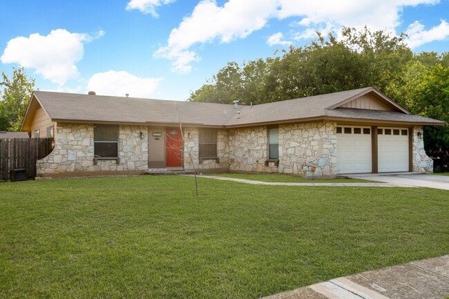 Building Photo - 8226 Creekline Dr