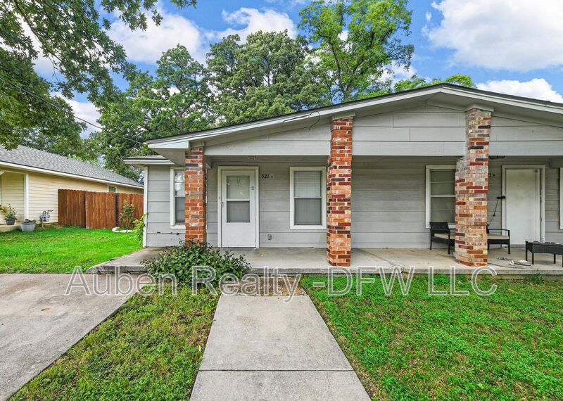 Foto principal - 521 Ruth St