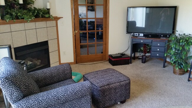Foto del edificio - 1085 Rock Ledge Ln