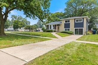 Building Photo - 1003 S Finley Rd