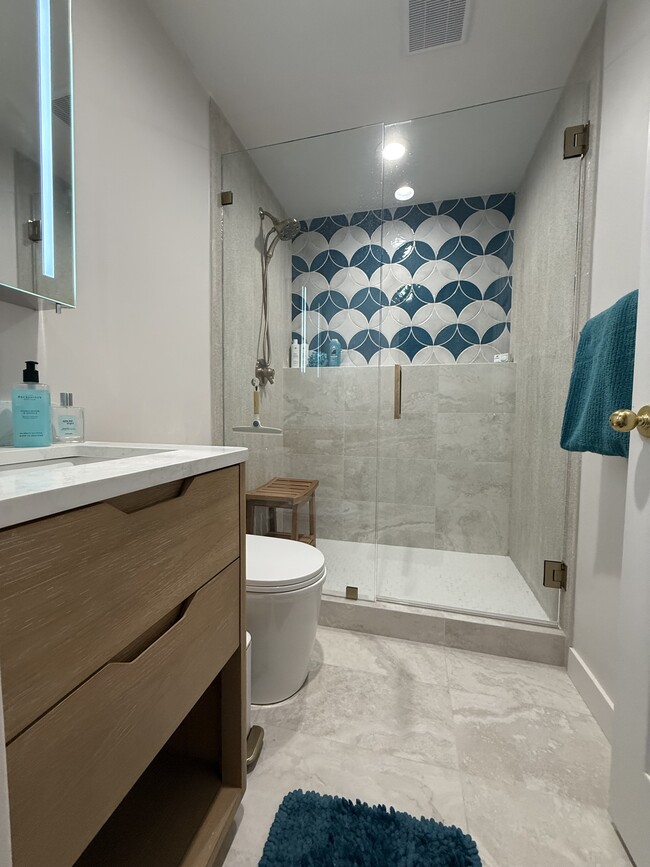 Foto del edificio - 944 Williamstown Ct