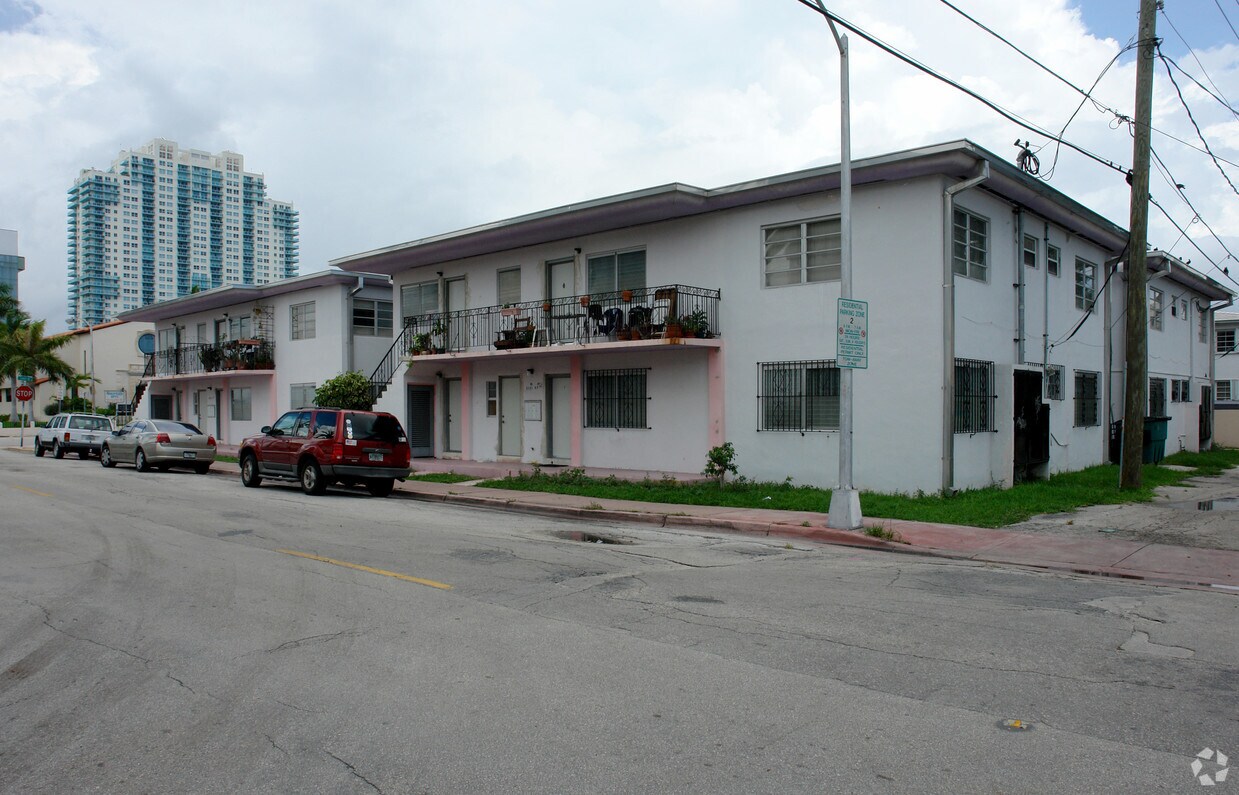 Foto del edificio - 1035-1045 6th St