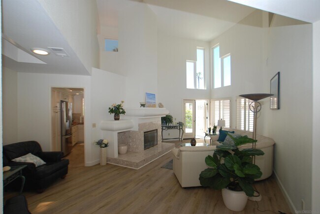 Building Photo - 3 S Cays Ct