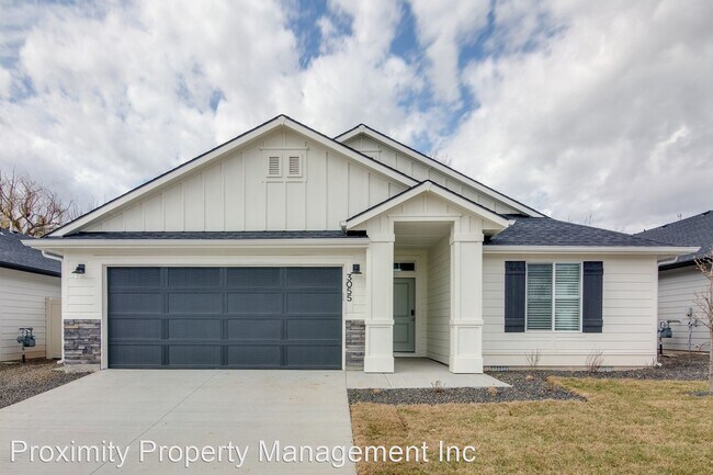 Building Photo - 4 br, 2 bath House - 3055 S. Green Forest Way