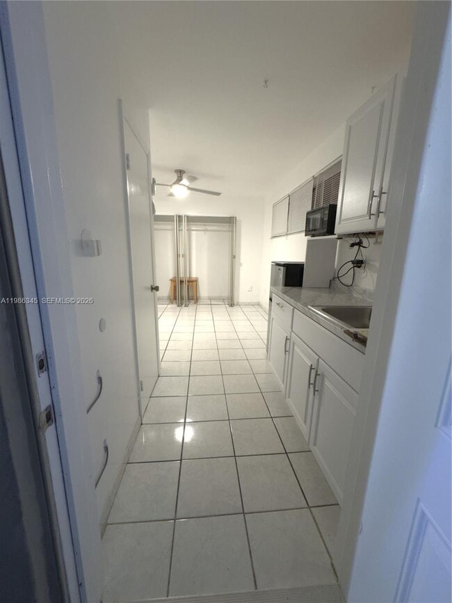 Foto del edificio - 8490 SW 47th St