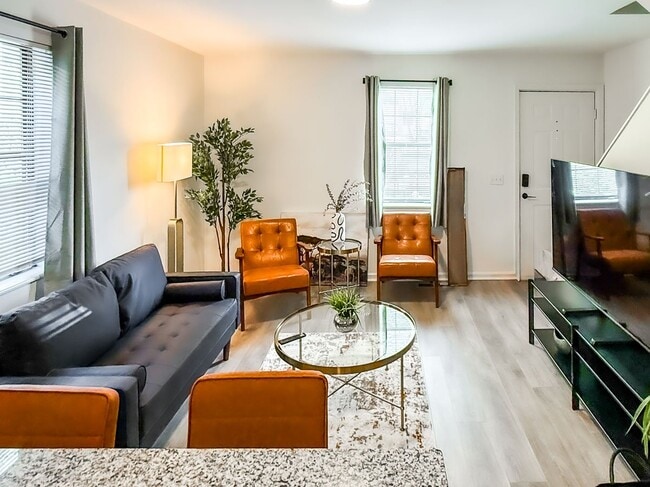 Photo - 515 Lynch Ave NW Apartment