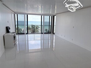 Building Photo - 2201 S Ocean Dr