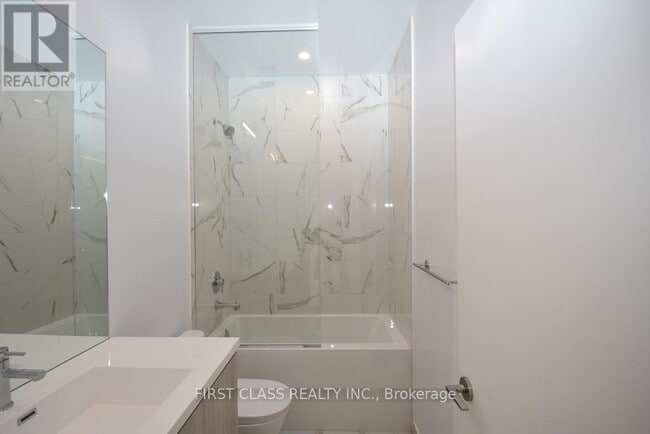 Photo du bâtiment - 10 Honeycrisp Cres