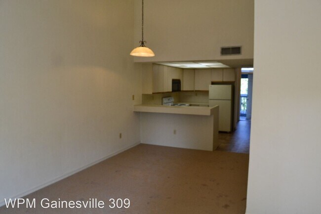 Building Photo - 1220 SW 14th Ave