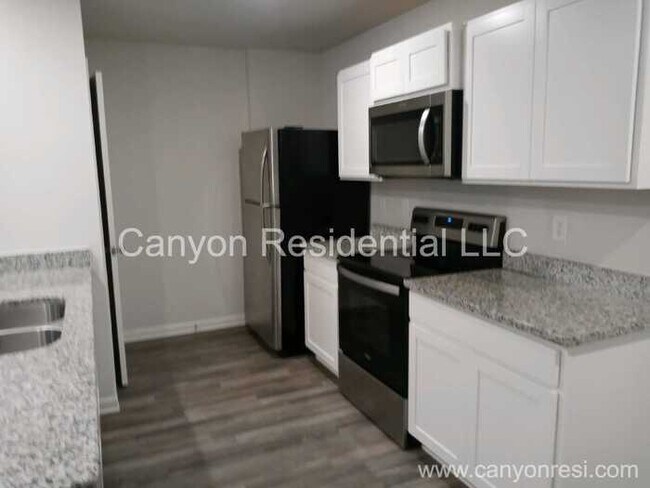 Foto del edificio - 702 Wayfinder Run