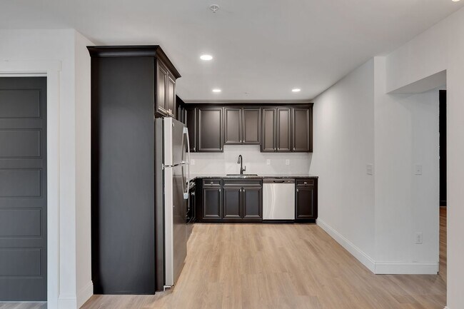 Foto del edificio - 36 Pawling Ave