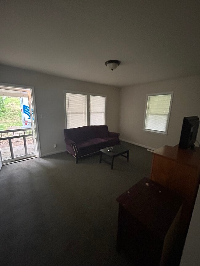 Foto del edificio - 2259 Whites Mill Rd