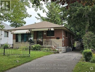 Building Photo - 205 Grenfell St