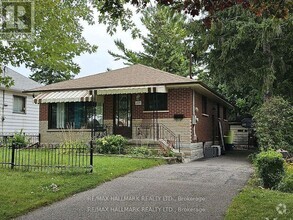 Building Photo - 205 Grenfell St