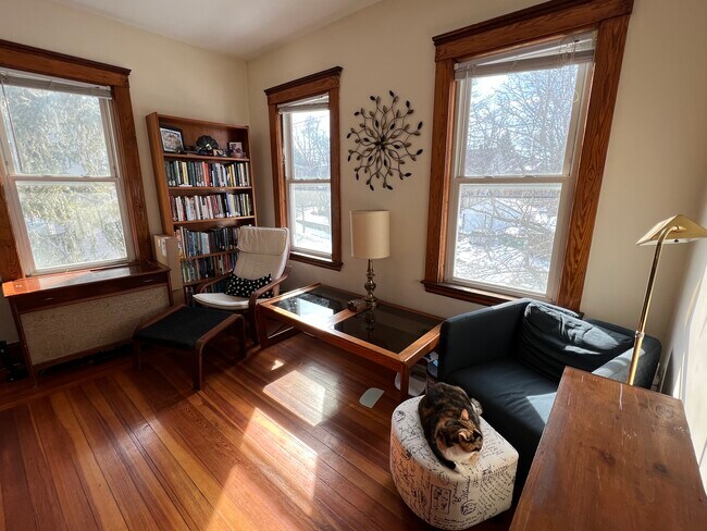 Foto del edificio - 79 Capen St