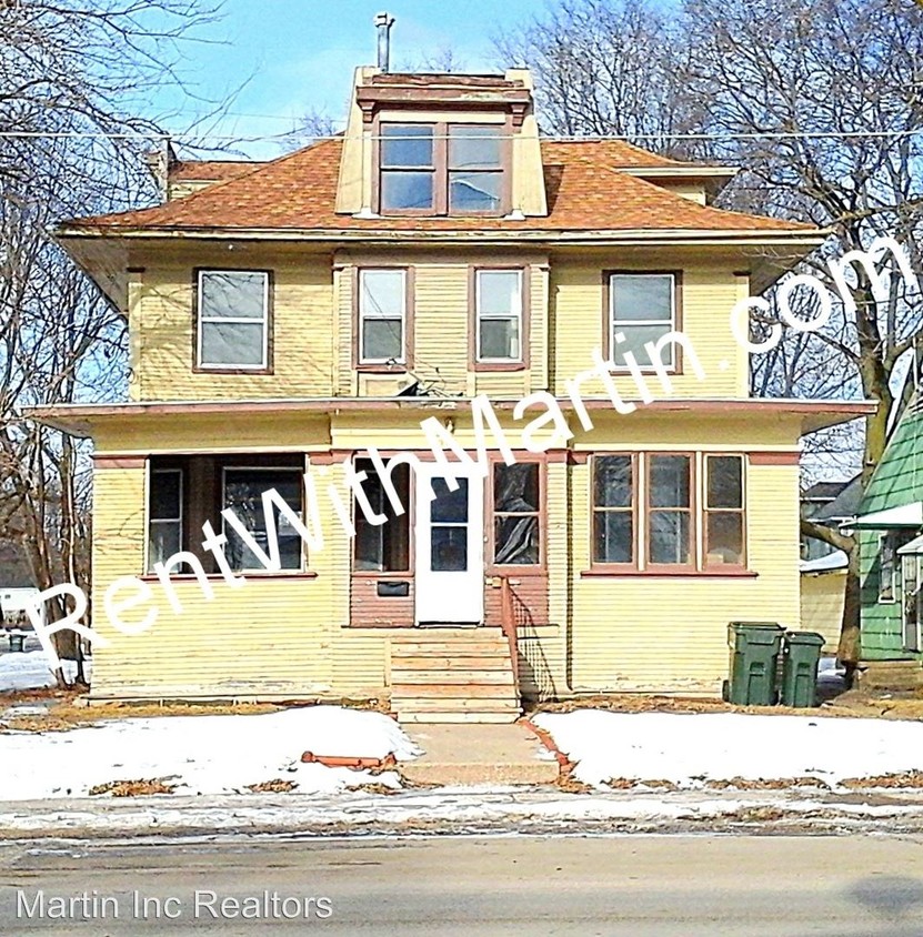Primary Photo - 326 Conger St