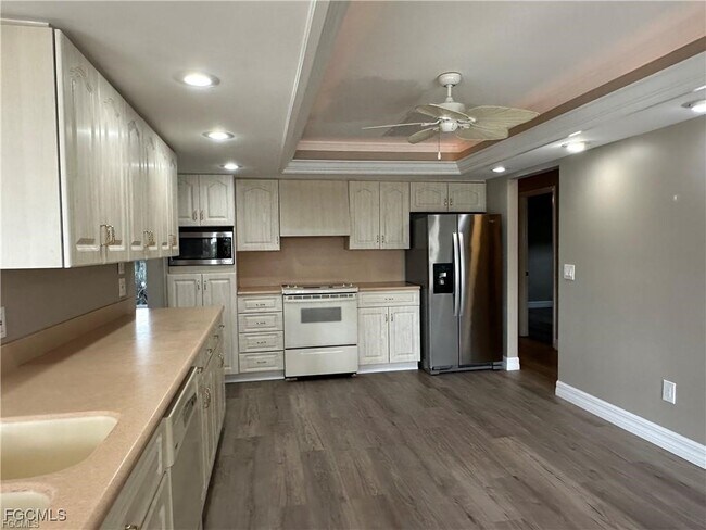 Foto del edificio - 3913 SE 20th Pl