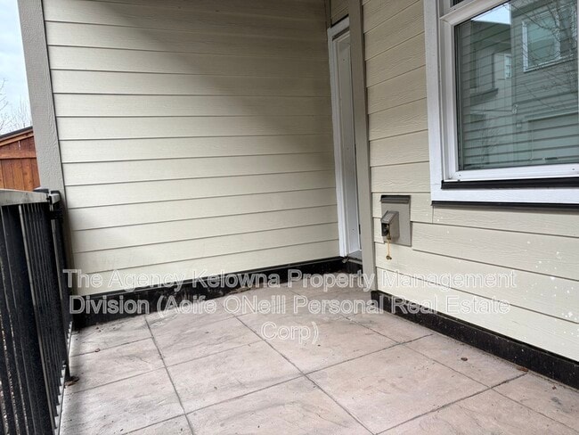 Building Photo - 1308 Rutland Rd N