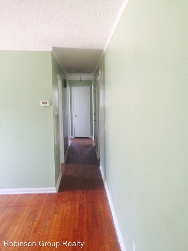 Foto del edificio - 4 br, 1.5 bath House - 137 Green Tree Drive