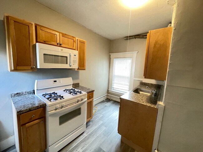 Foto del edificio - 325 Amherst St