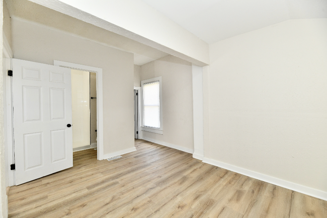 Foto del edificio - 1145 N Belleview Pl