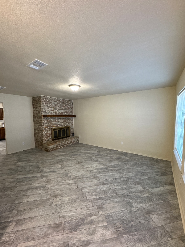 Photo - 618 Comal Ave House