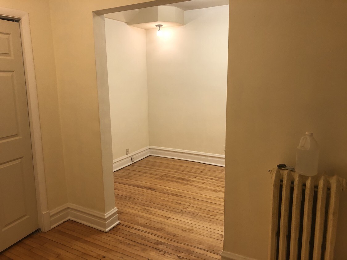 Foto principal - 531 S Lombard Ave