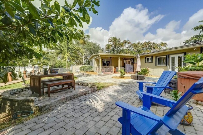 Foto del edificio - 3841 SW 47th Ct