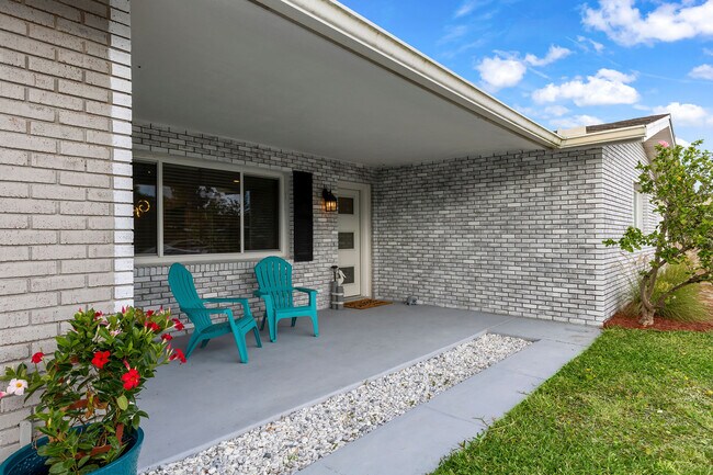 Building Photo - 139 Beau Rivage Dr