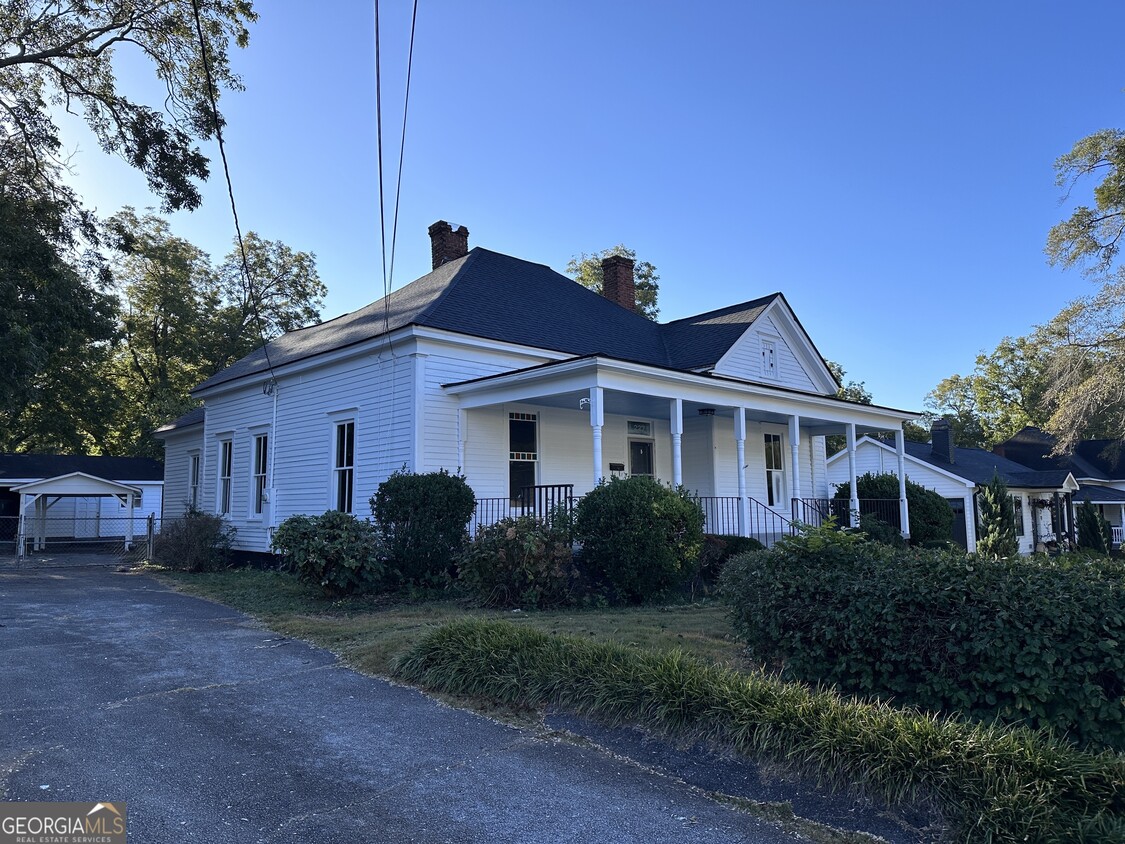 Foto principal - 227 Alcovy St