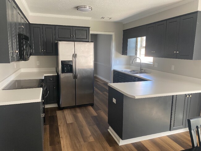 Building Photo - 3683 Old Ferry Rd