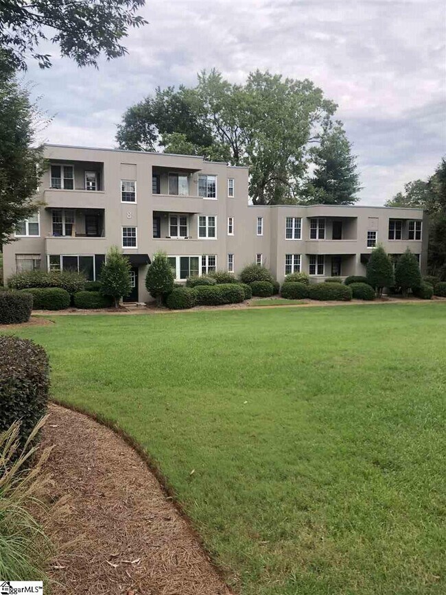 601 Cleveland St, Greenville, SC 29601 Condo for Rent in Greenville