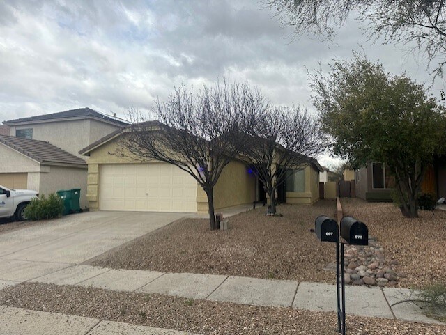 Primary Photo - 667 W Echo Mesa Dr