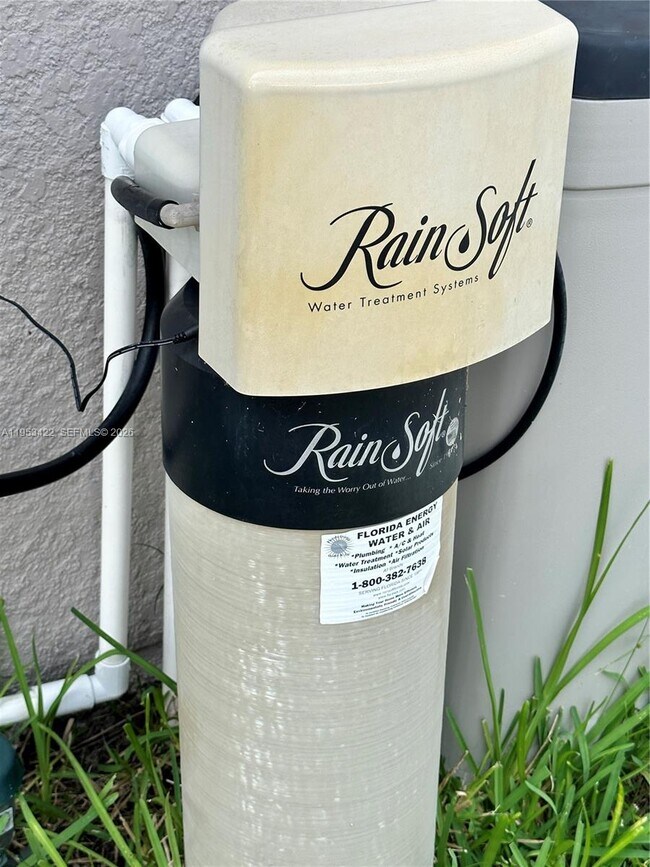 Building Photo - 1222 SW Herald Rd