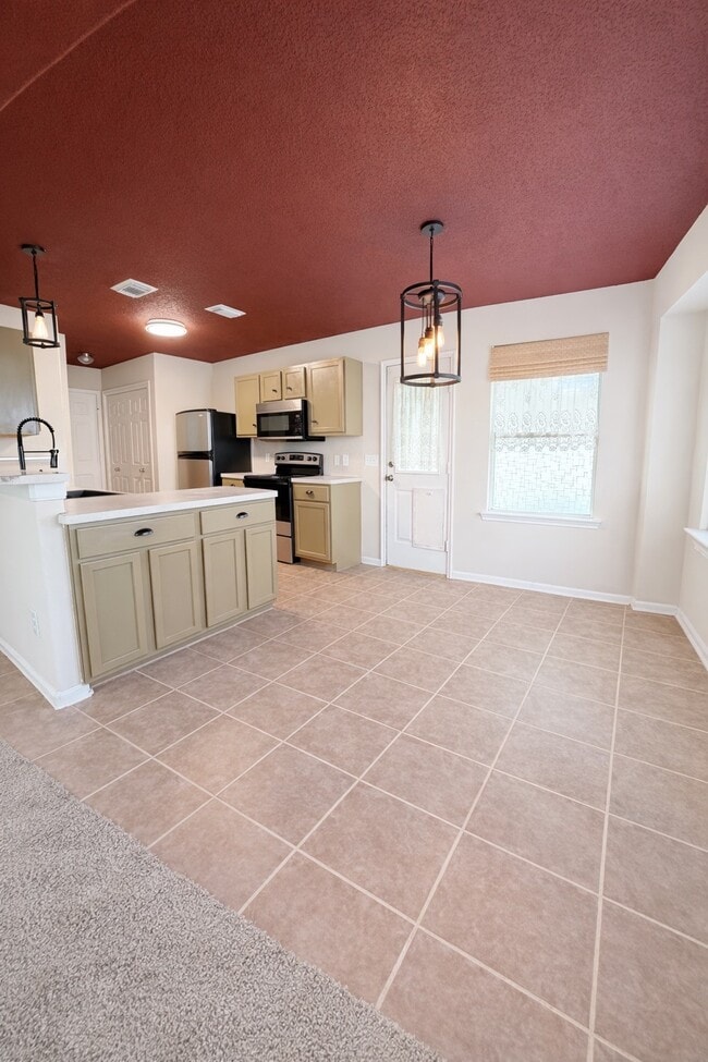 Foto del edificio - 13952 Buckskin Dr