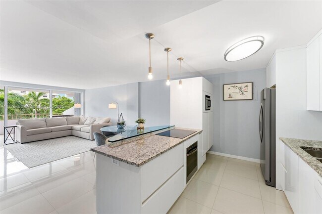 Foto del edificio - 155 Ocean Ln Dr