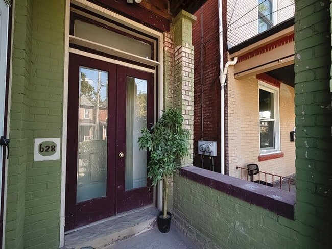 Building Photo - 628 N Euclid Ave