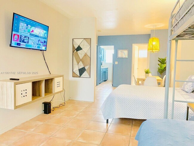 Foto del edificio - 825 Euclid Ave