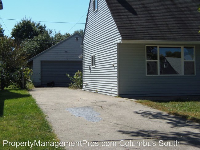 Building Photo - 4 br, 1 bath House - 4099 Rickenbacker Avenue