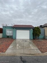 Building Photo - 2274 Sabroso St